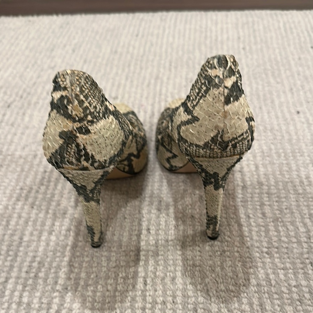 Rachel Zoe python pumps - Picture 5 of 9